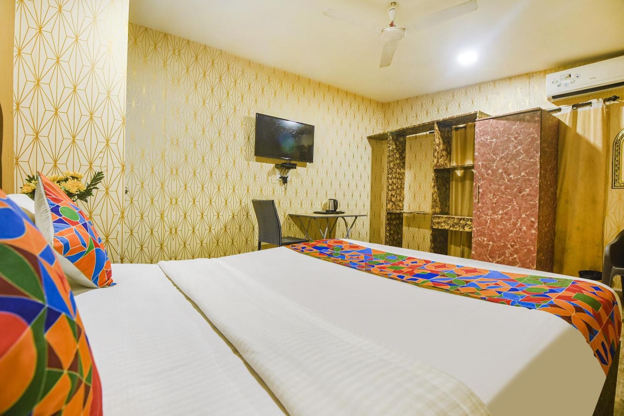 Fabhotel Rj 18 Beach Resort - Nr Baga Beach מראה חיצוני תמונה